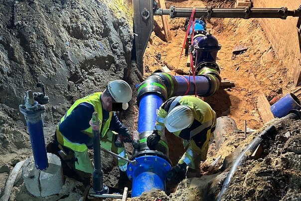 Laying a d315 potable water pipeline for the development of a new industrial estate in Dormagen