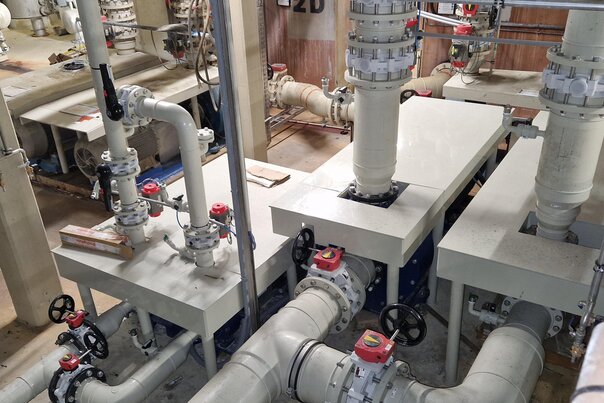 Newly laid PP pipeline with pneumatic butterfly valves and VKD ball valves for electrolyte distribution in Tyrol